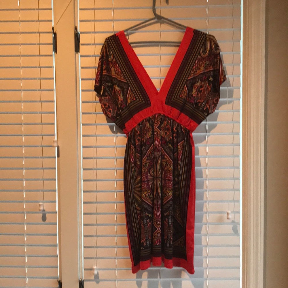 Baileyblue v neck and back dress